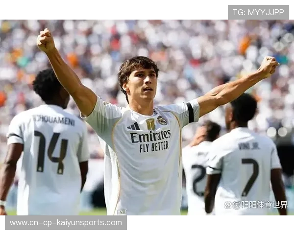 皇马贡萨洛精准传球助攻进球：一脚穿透防线的艺术